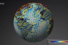 最新视频图像呈现地球“茧状磁场地图”